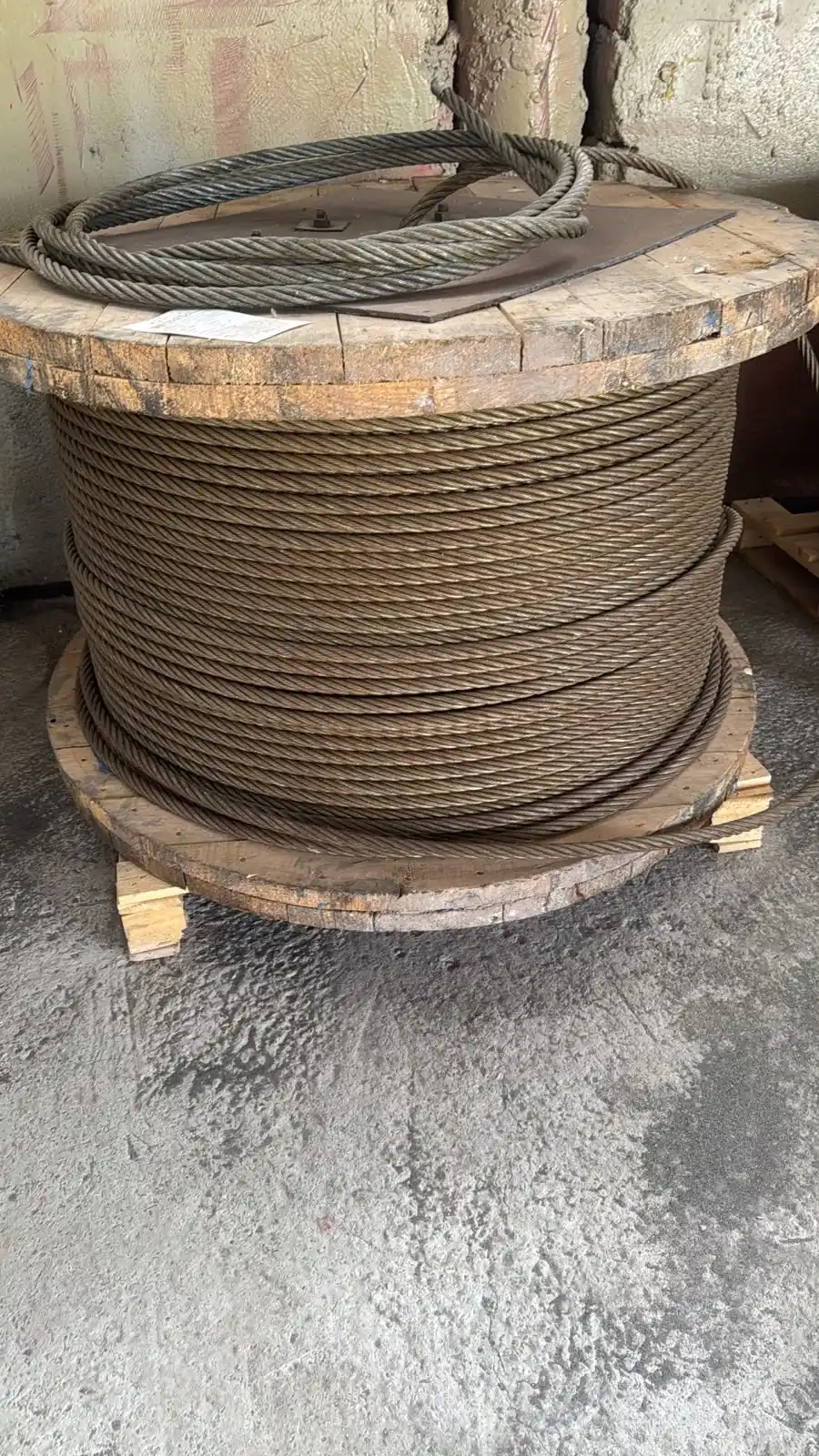 Industrial steel wire rope range for lifting equipment